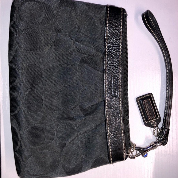 COACH Black Genuine Leather Signature Medium Wristlet - Picture 3 of 7